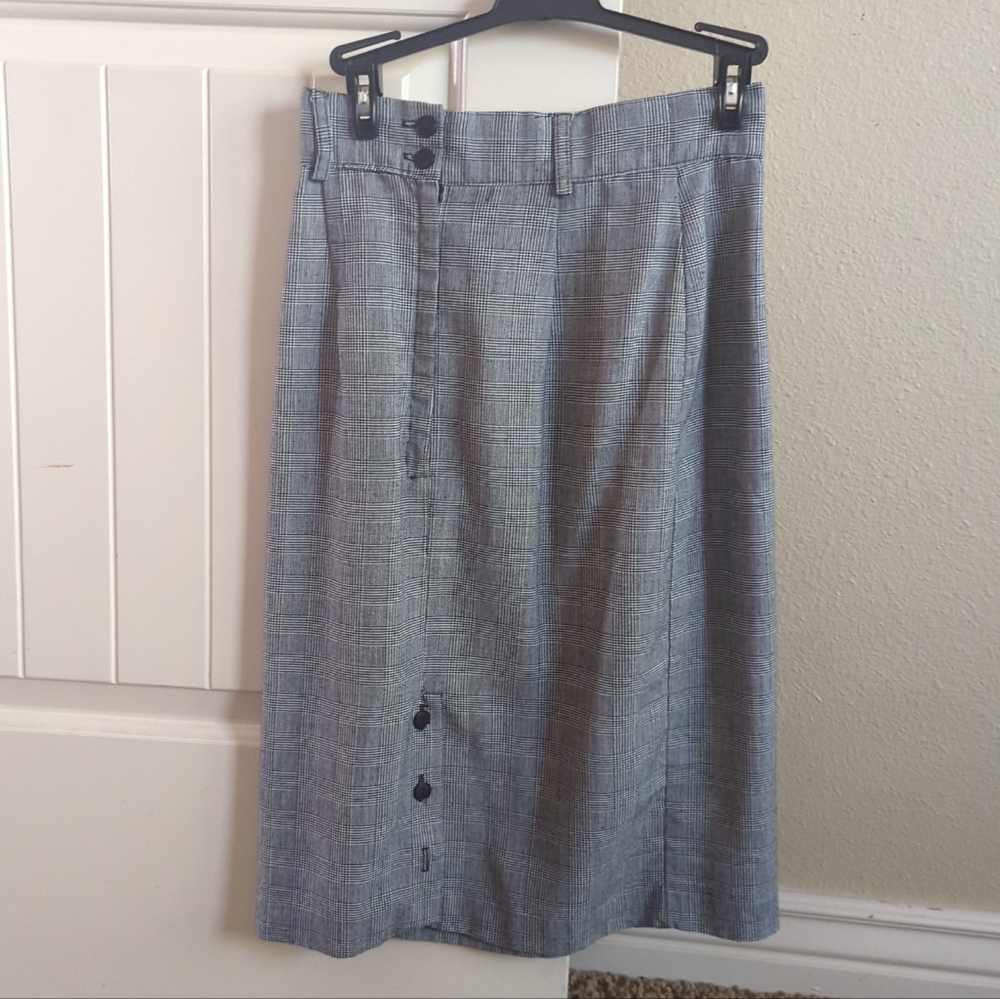 Robyn U.S.A. Long Gray Plaid Skirt (Midi-Maxi Length)